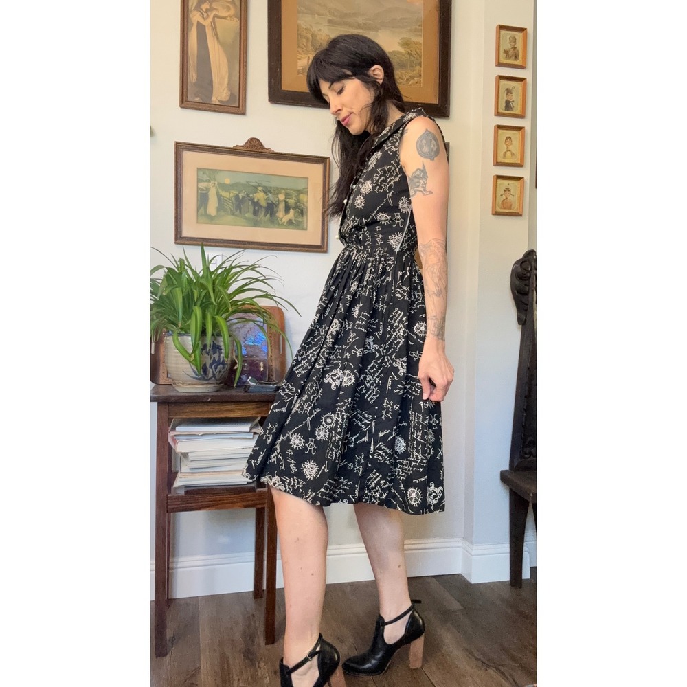Vintage 50s 60s Black Script Odyssey mythology Print Fit Flare A line Dress - Picture 4 of 11